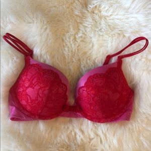 Victoria’s Secret Very Sexy Push-up Bra 32C